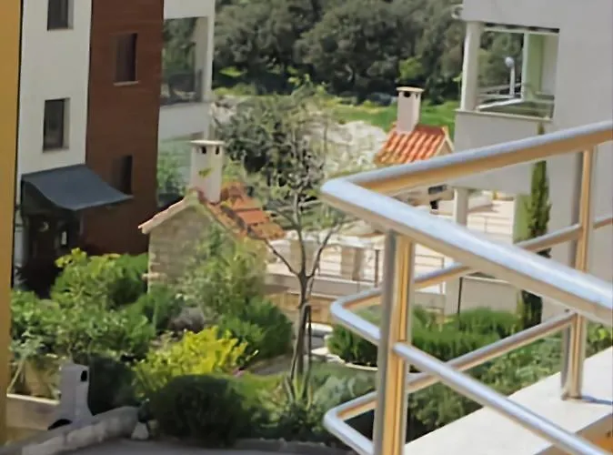 B&s דירה Kožino