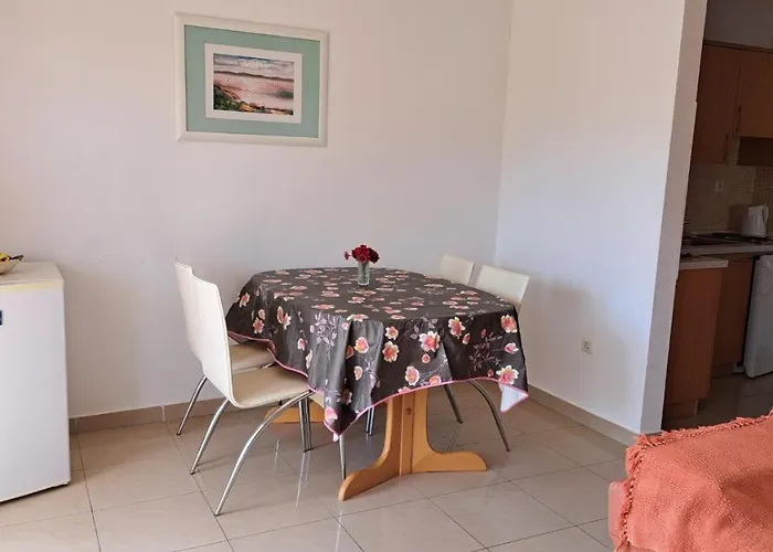 B&s דירה Kožino